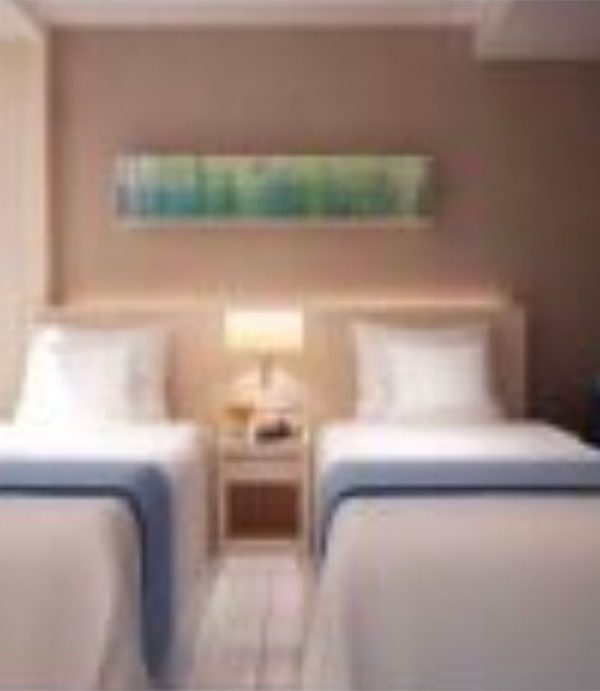 Holiday Inn Model Holiday Inn Express - Beyond Models